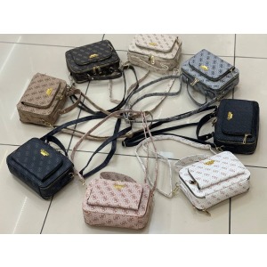 Uygun fiyatlı bayan çanta