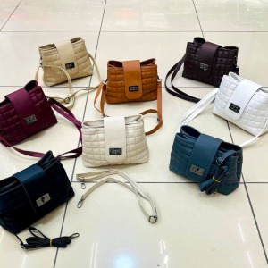 Askılı bayan çantası